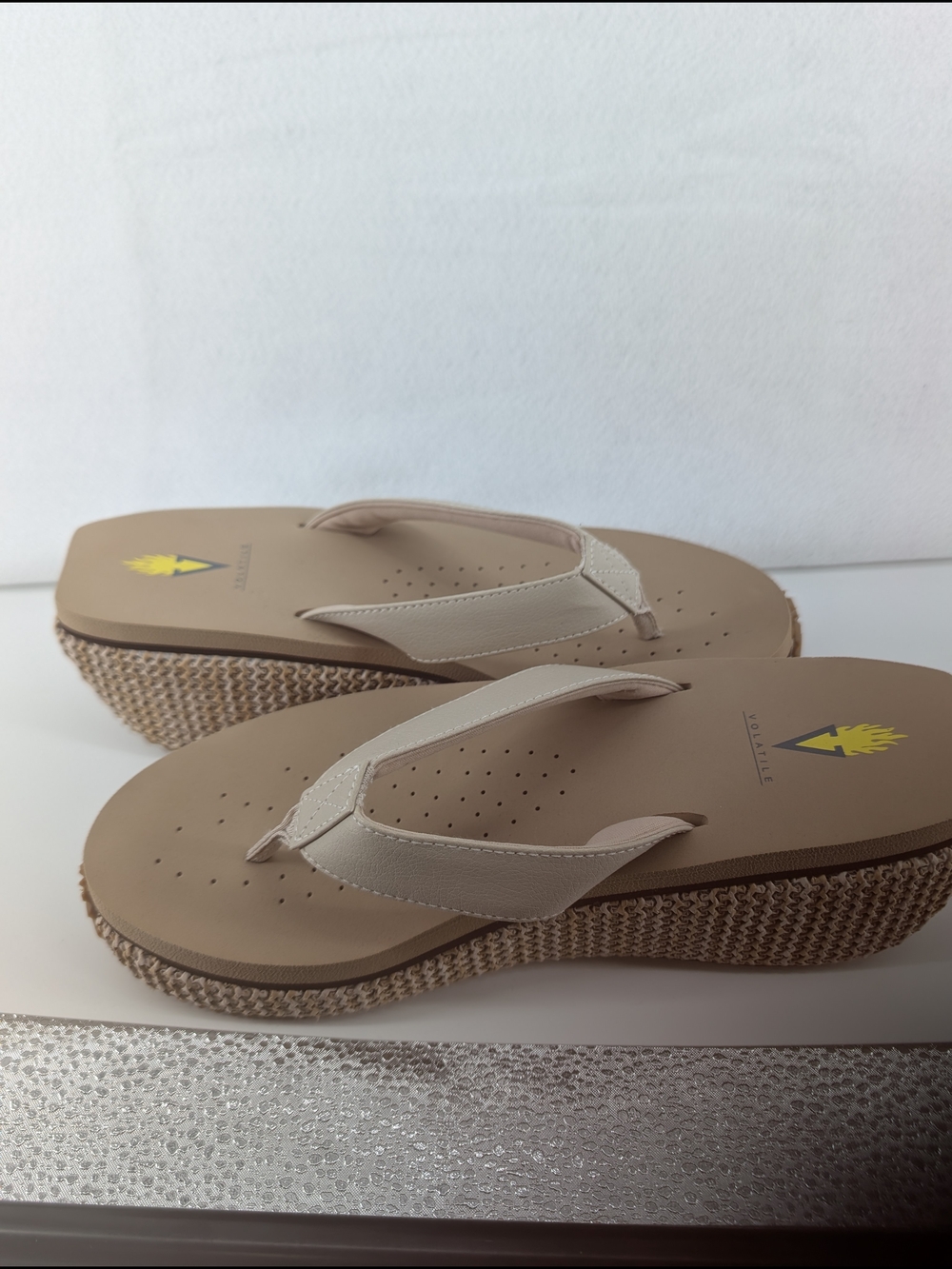 Volatile Sandals - Picture 3 of 4